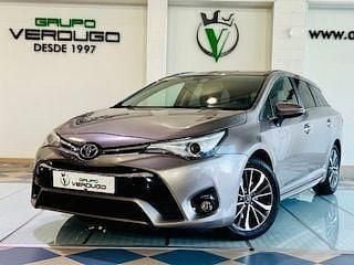 Beige Usado 2015 Toyota Avensis Executive Berlina | 12.900 € (Precio justo) - Imagen 1/4