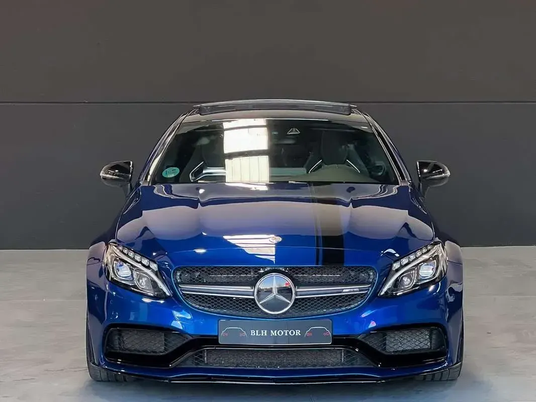 Usado Mercedes C63 AMG AMG 510 CV (375 kW) 2017 Azul Coupe