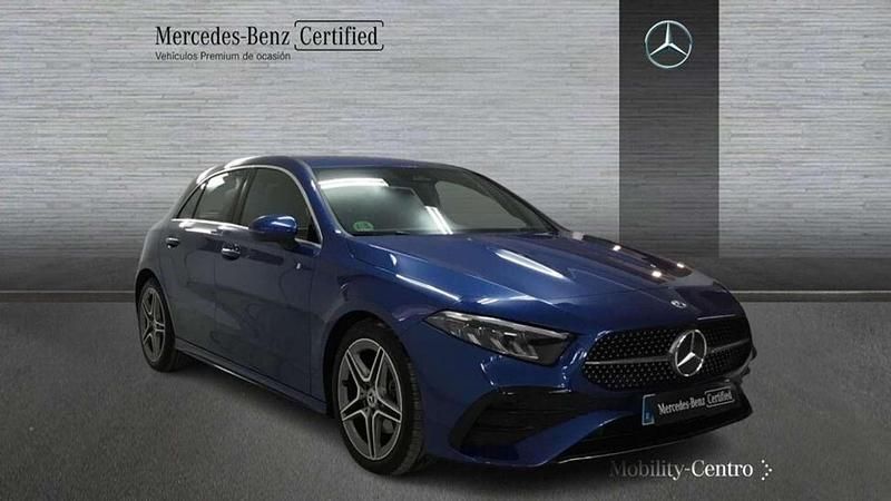 Usado Mercedes A180 109 CV (80 kW) 2024 Azul Utilitario
