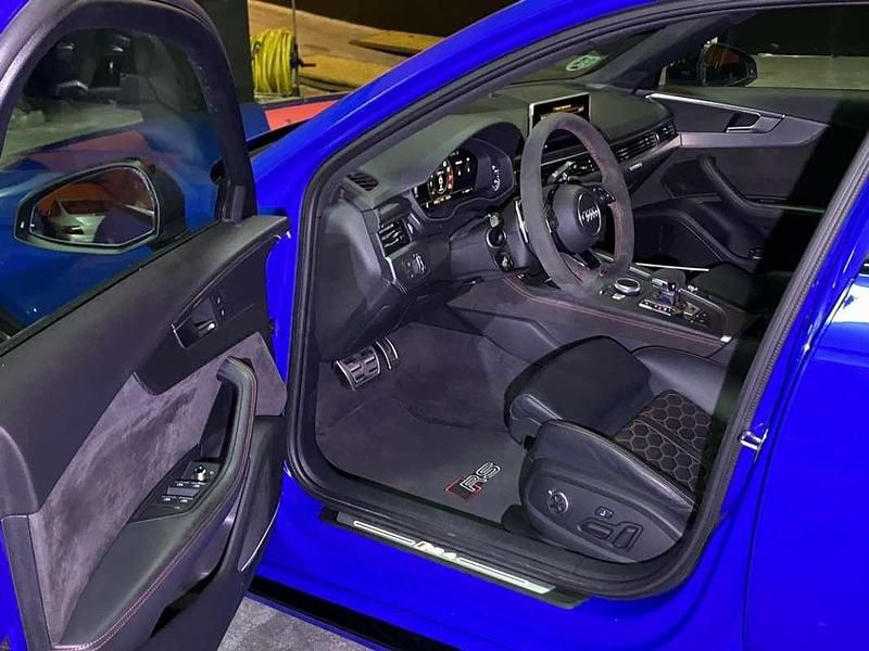 Usado Audi RS4 450 CV (330 kW) 2019 Azul Familiar