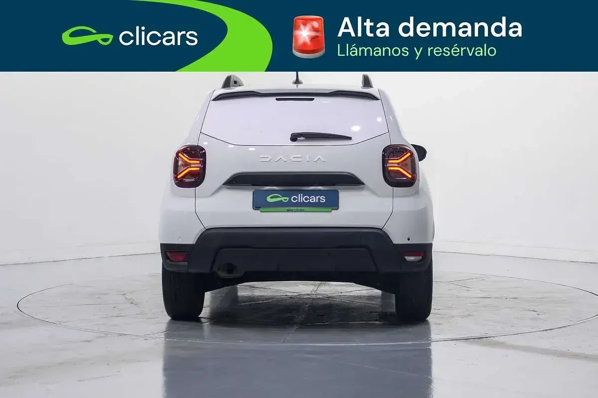 Usado Dacia Duster Essentiel 101 CV (74 kW) 2024 Blanco SUV