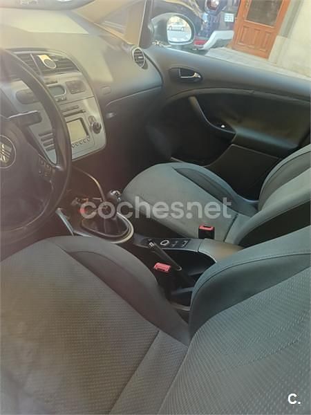 Usado Seat Altea Stylance 140 CV (102 kW) 2006 Negro Monovolumen