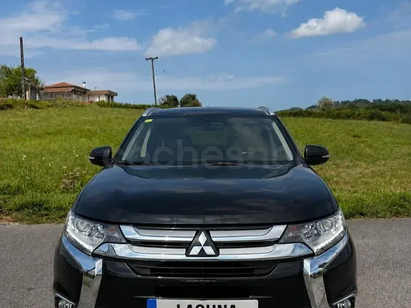 Usado Mitsubishi Outlander Motion 150 CV (110 kW) 2016 Negro SUV
