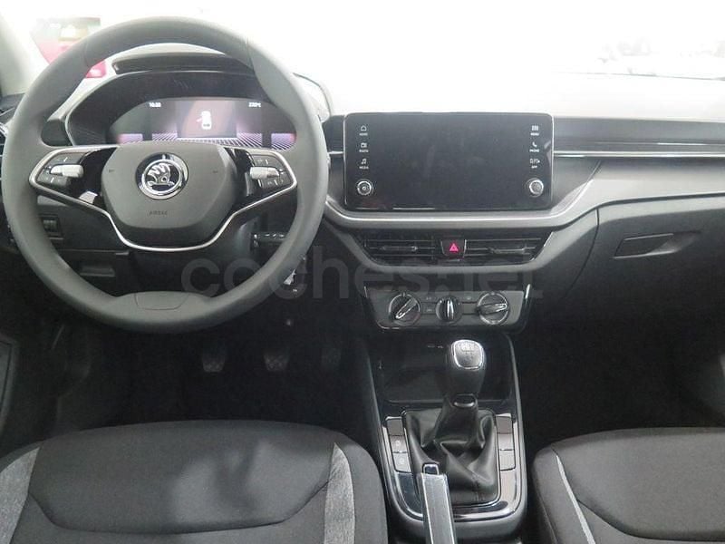 Usado Skoda Fabia 80 CV (58 kW) 2024 Blanco Berlina