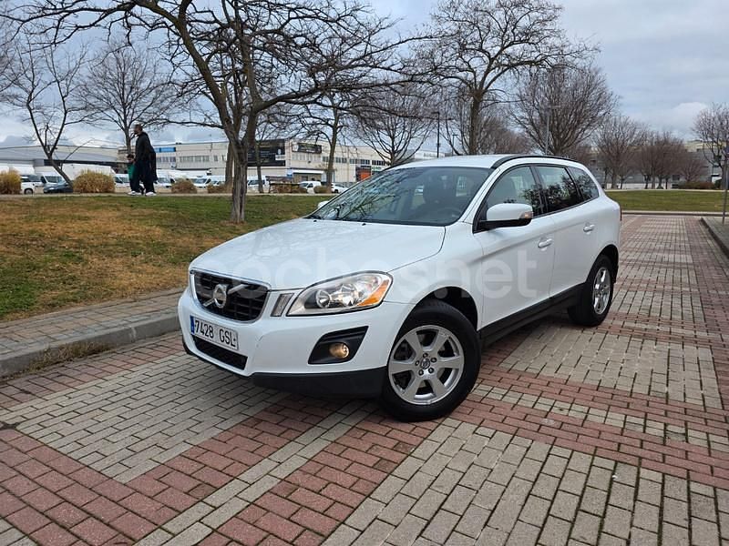 Blanco Usado 2010 Volvo XC60 Summum SUV | 8595 € (Precio justo) - Imagen 1/4