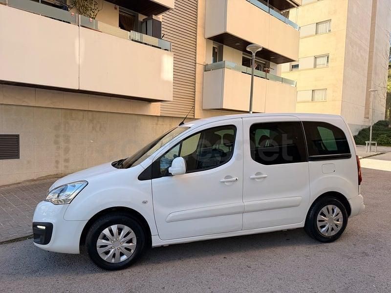 Usado Peugeot Partner Tepee Active 100 CV (73 kW) 2018 Blanco Monovolumen