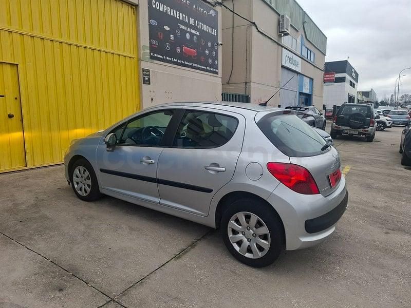 Usado Peugeot 207 75 CV (55 kW) 2009 Gris / plata Berlina