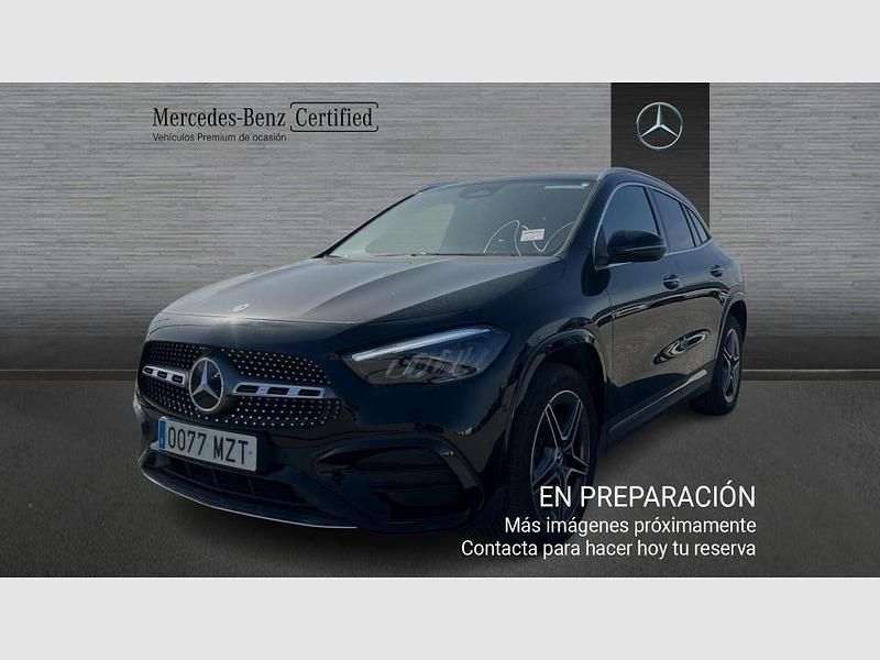 Usado Mercedes GLA250 AMG line 218 CV (160 kW) 2025 Negro SUV