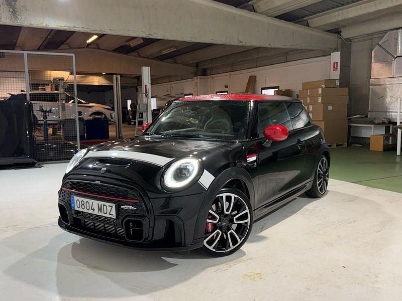 Usado Mini John Cooper Works 231 CV (169 kW) 2023 Negro Utilitario