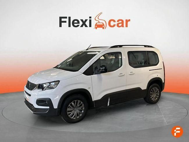 Usado Peugeot Rifter Allure 100 CV (73 kW) 2023 Blanco Monovolumen