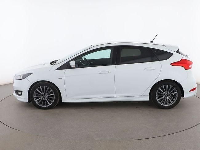 Usado Ford Focus ST-Line 150 CV (110 kW) 2018 Blanco Berlina