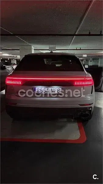 Usado Audi Q8 600 CV (441 kW) 2021 Gris / plata SUV