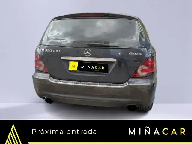 Usado Mercedes R320 224 CV (164 kW) 2010 Azul Monovolumen