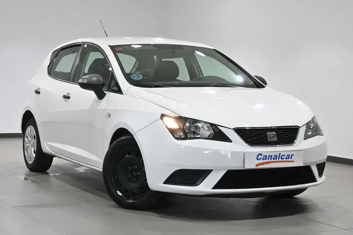 Usado Seat Ibiza Style 90 CV (66 kW) 2016 Blanco