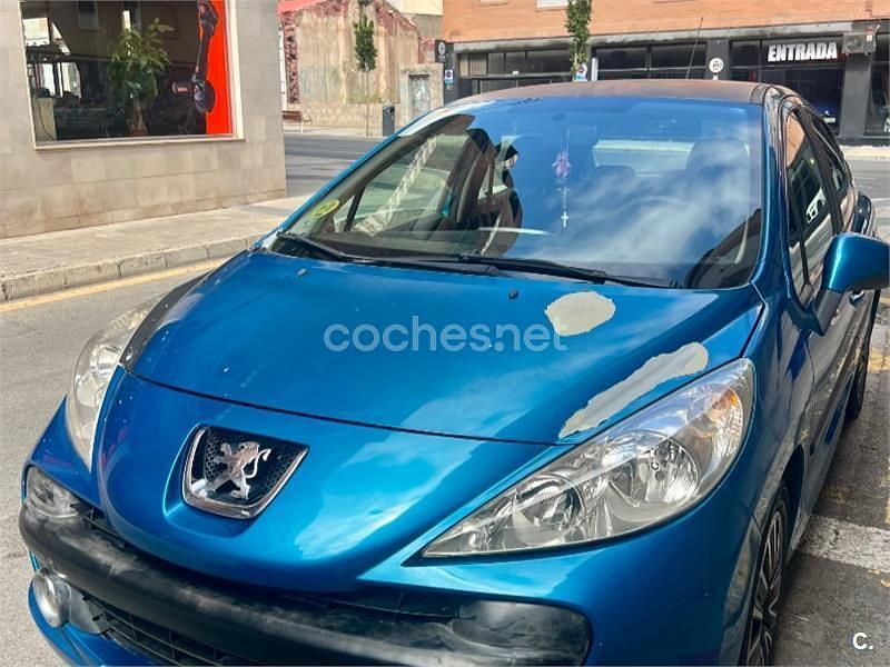 Azul Usado 2007 Peugeot 207 Berlina | 2200 € (Buen precio) - Imagen 1/4