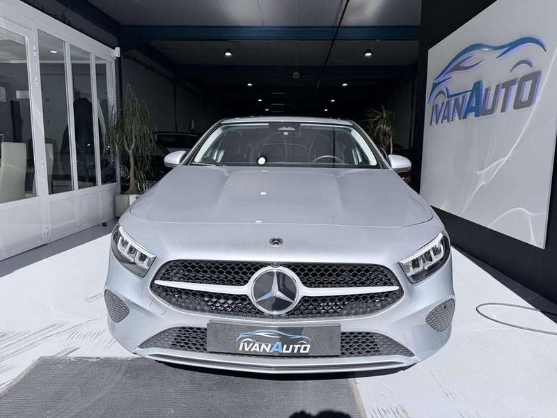 Usado Mercedes A200 Advanced 163 CV (119 kW) 2024 Plateado Utilitario
