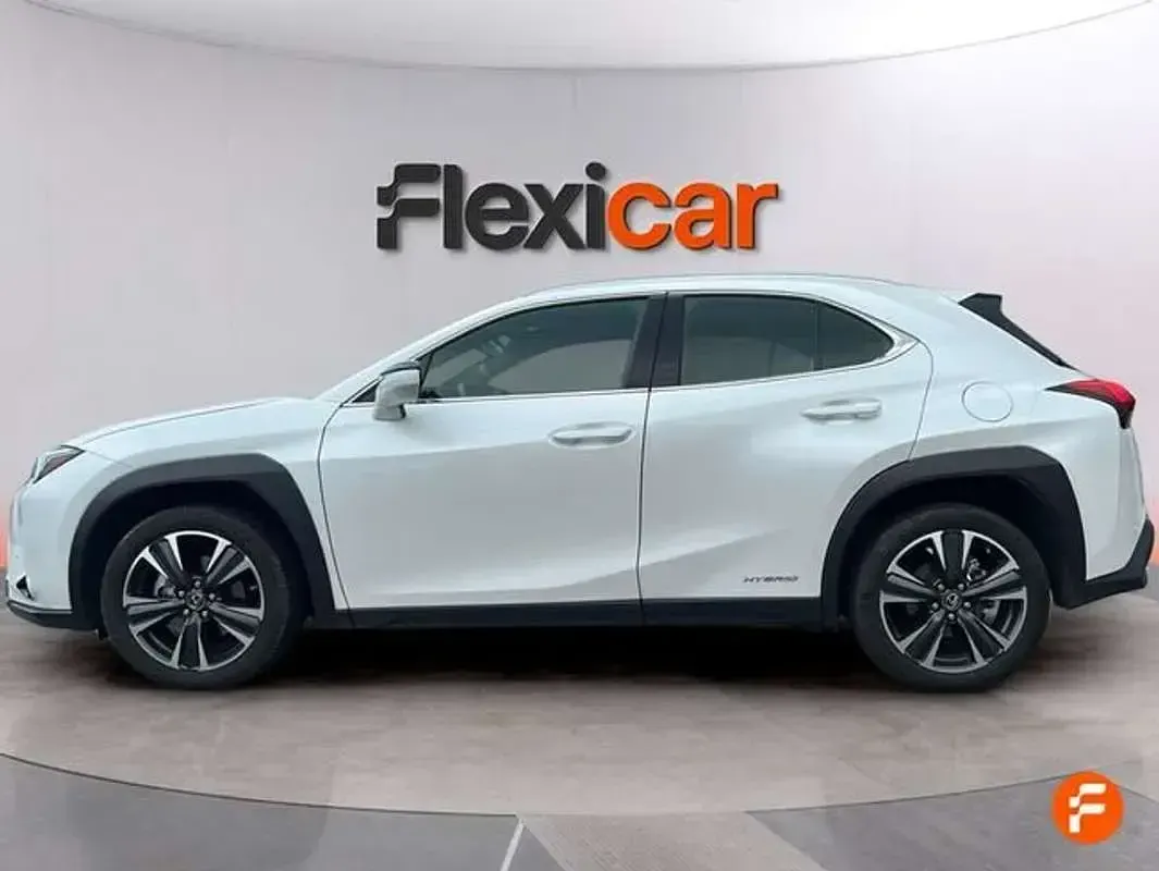 Usado Lexus UX 250h 184 CV (135 kW) 2021 Blanco SUV