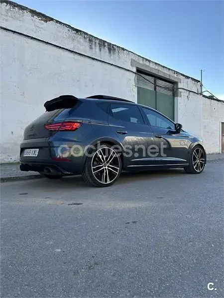 Usado Seat Leon CUPRA 290 CV (213 kW) 2019 Gris / plata Berlina