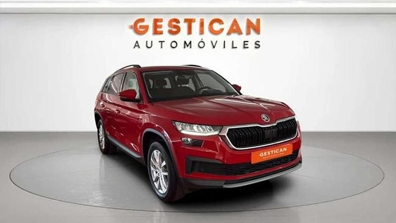 Usado Skoda Kodiaq Style 150 CV (110 kW) 2024 Rojo SUV
