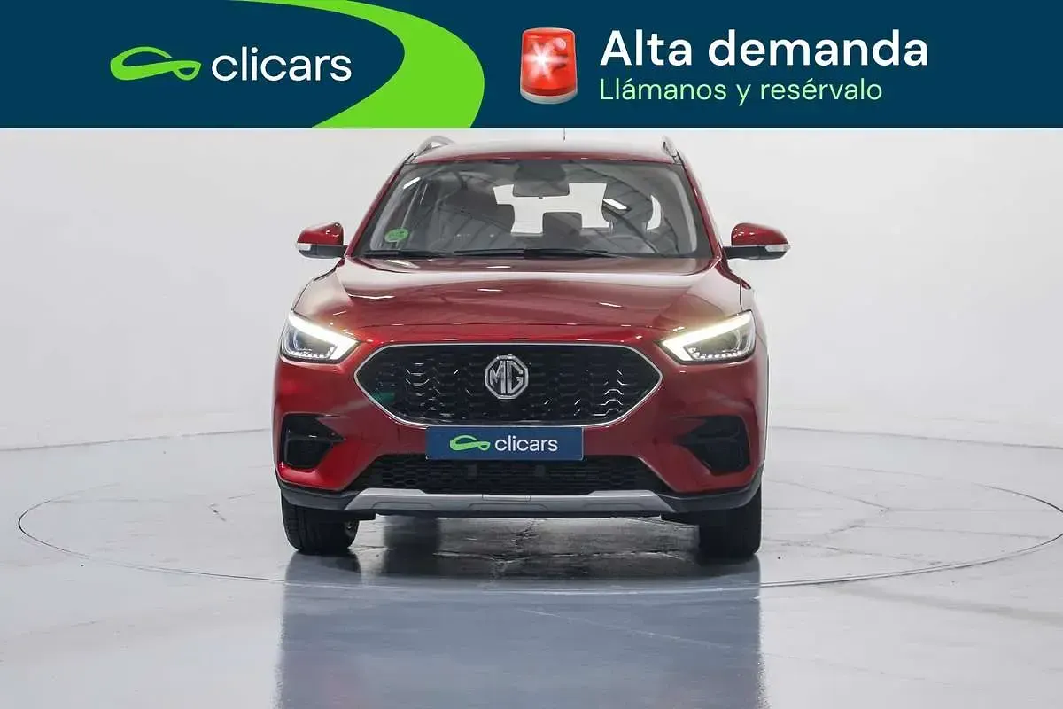 Usado MG ZS Comfort 111 CV (81 kW) 2023 Rojo SUV