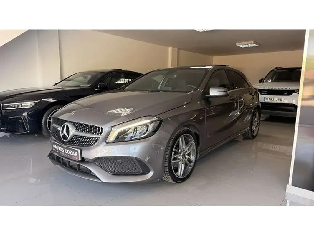 Usado Mercedes A200 136 CV (100 kW) 2018 Gris Utilitario