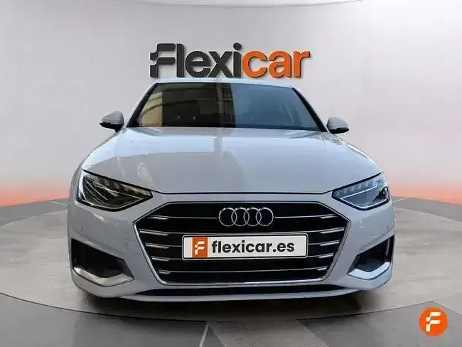 Usado Audi A4 Advanced Plus 163 CV (119 kW) 2024 Blanco Familiar