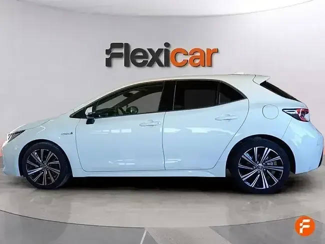 Usado Toyota Corolla Active 122 CV (89 kW) 2020 Blanco