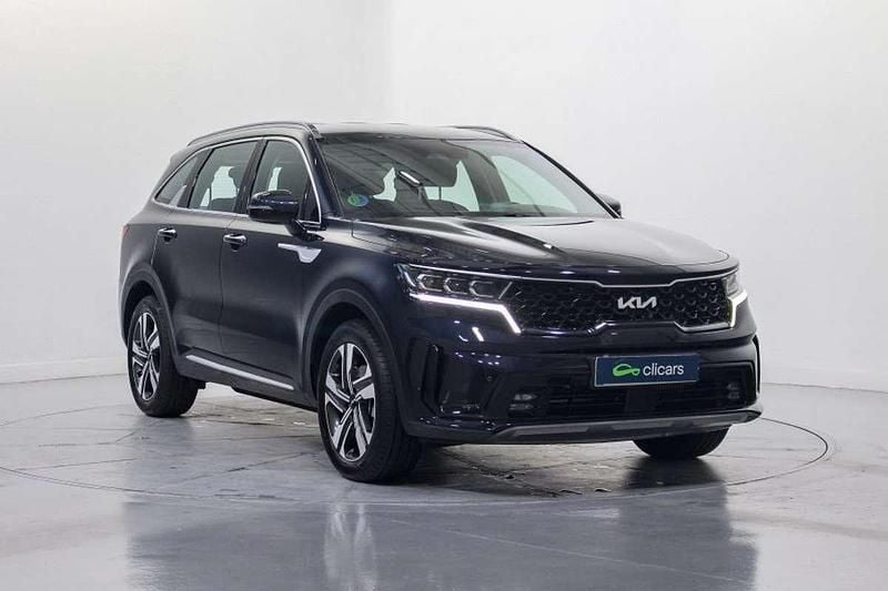 Usado Kia Sorento 179 CV (131 kW) 2023 Gris SUV