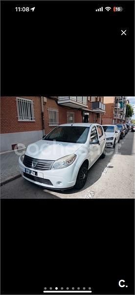 Usado Dacia Sandero Base 75 CV (55 kW) 2012 Blanco Berlina