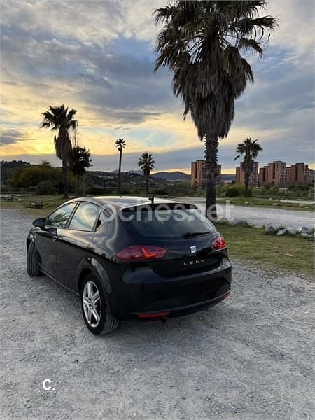 Occasion Seat Leon Style 105 PK (77 kW) 2013 Zwart Sedan