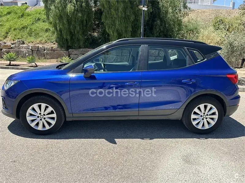 Usado Seat Arona Style 115 CV (84 kW) 2020 Azul SUV
