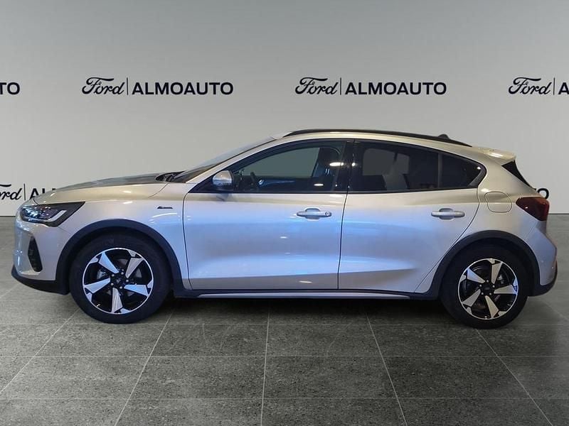 Usado Ford Focus Active 155 CV (114 kW) 2024 Plateado Berlina