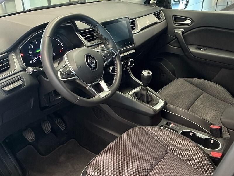 Usado Renault Captur Zen 115 CV (84 kW) 2021 Gris SUV