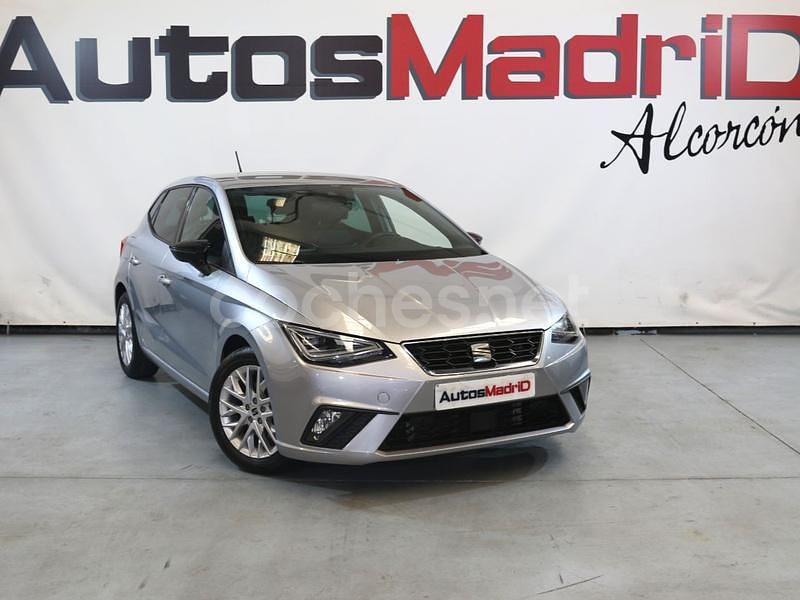 Gris / plata Usado 2024 Seat Ibiza FR Berlina | 17.490 € (Precio justo) - Imagen 1/4