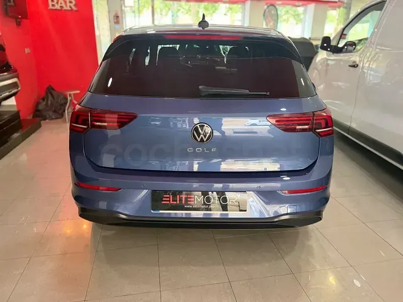 Usado VW Golf VIII 115 CV (84 kW) 2025 Azul Berlina