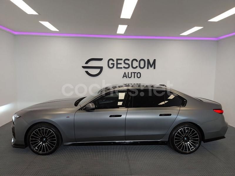 Usado BMW 740 299 CV (219 kW) 2024 Gris / plata Berlina