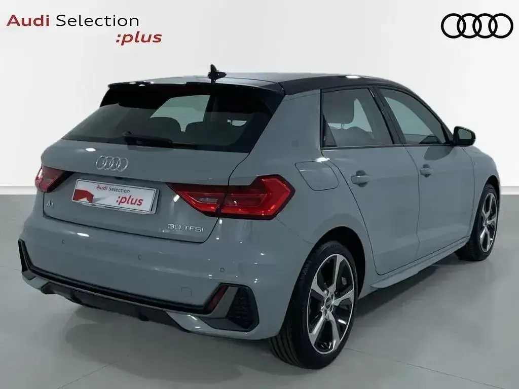 Usado Audi A1 116 CV (85 kW) 2025 Gris SUV