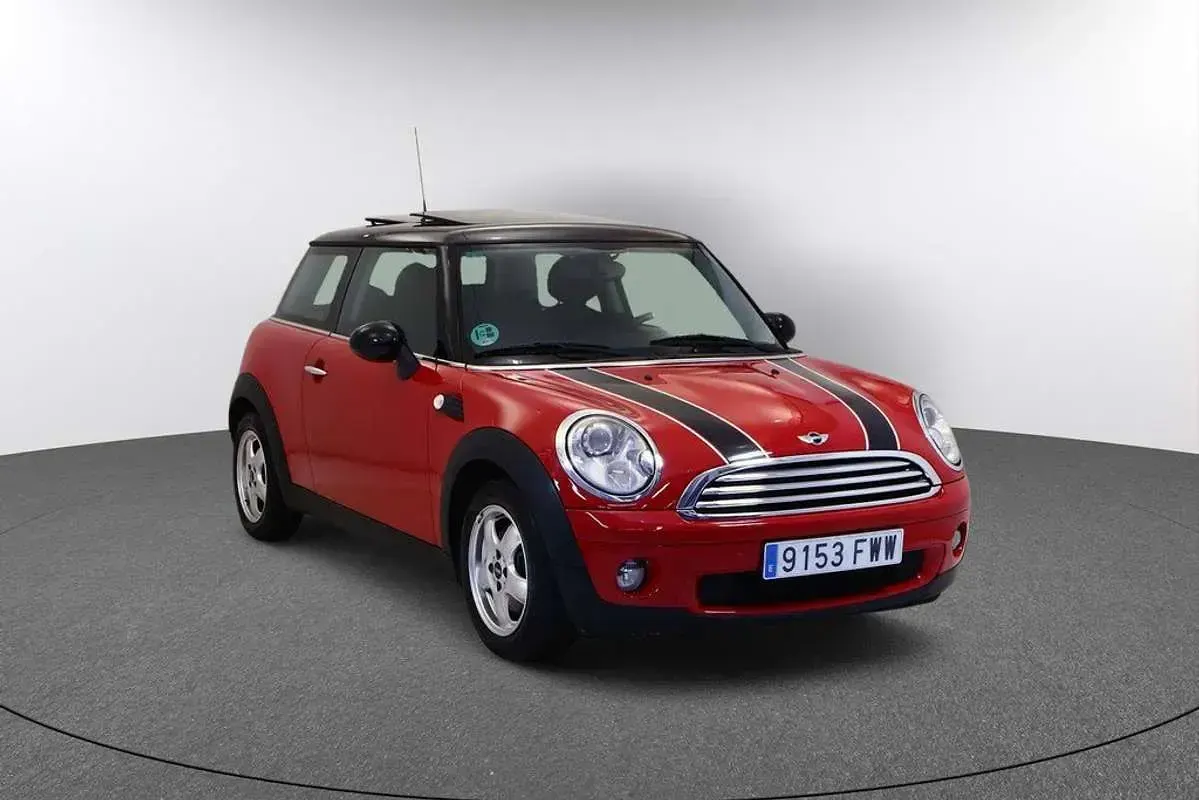 Usado Mini Cooper 120 CV (88 kW) 2007 Rojo Utilitario
