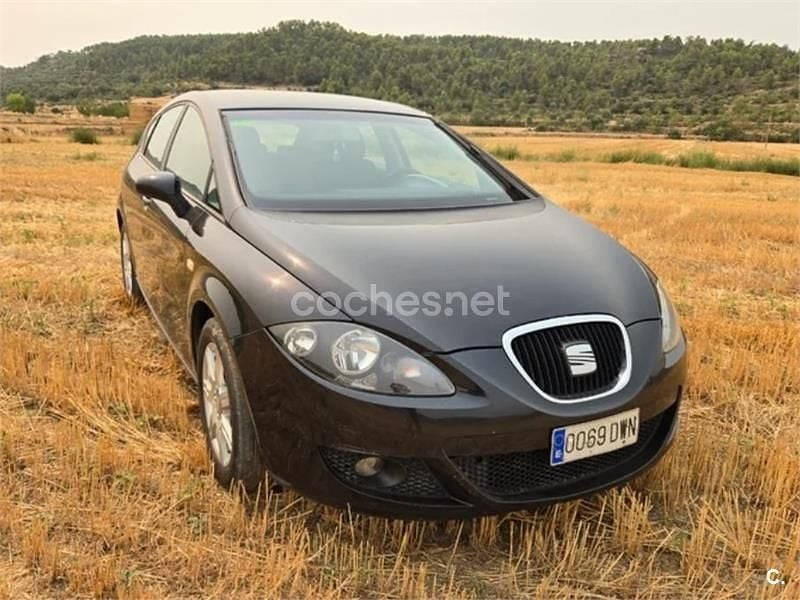 Negro Usado 2006 Seat Leon Stylance Berlina | 3900 € (Precio justo) - Imagen 1/4