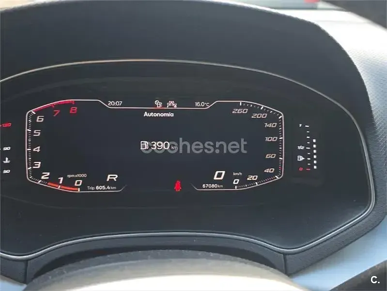 Usado Seat Arona Style Plus 110 CV (80 kW) 2022 Blanco SUV