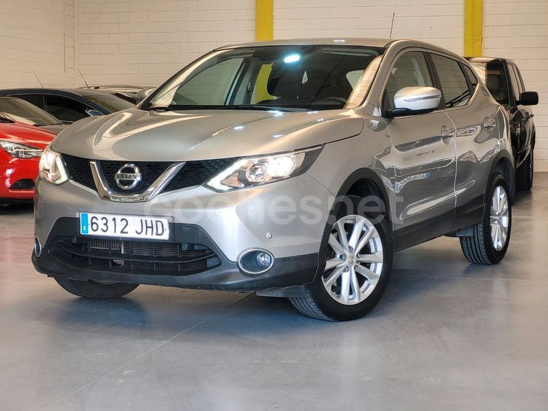 Gris / plata Usado 2015 Nissan Qashqai N-Connecta SUV | 12.900 € (Precio justo) - Imagen 1/4