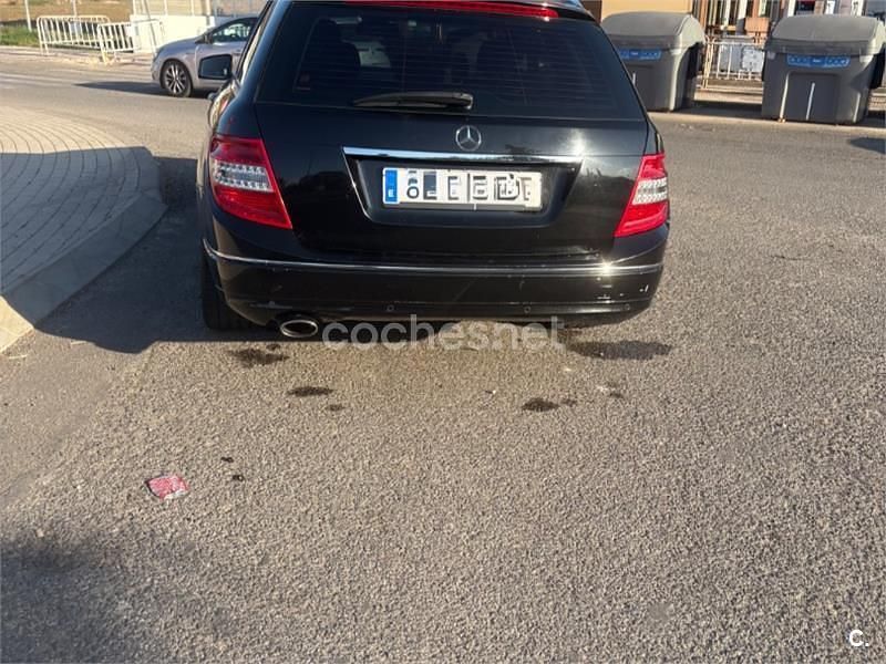 Usado Mercedes C220 Avantgarde 170 CV (125 kW) 2010 Negro Berlina