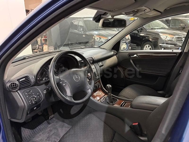 Usado Mercedes C180 Elegance 156 CV (114 kW) 2007 Azul Berlina