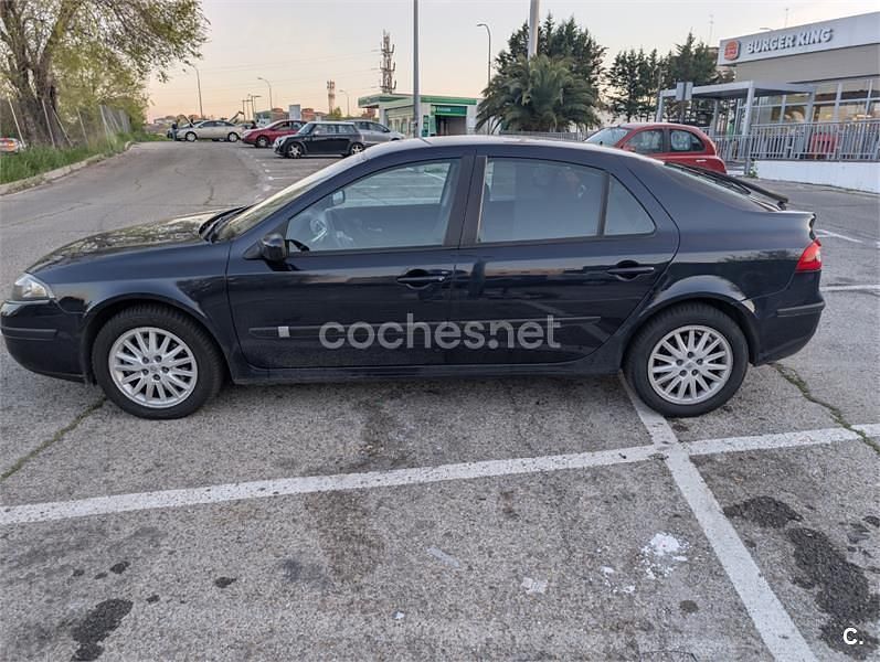 Usado Renault Laguna III Authentique 110 CV (80 kW) 2007 Azul Berlina