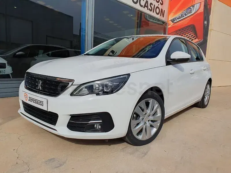 Usado Peugeot 308 Active 100 CV (73 kW) 2020 Blanco Berlina