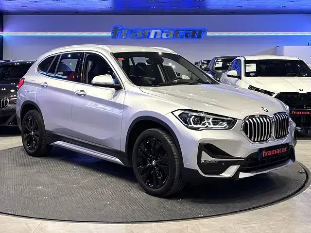 Usado BMW X1 xLine 178 CV (130 kW) 2021 Gris plata SUV