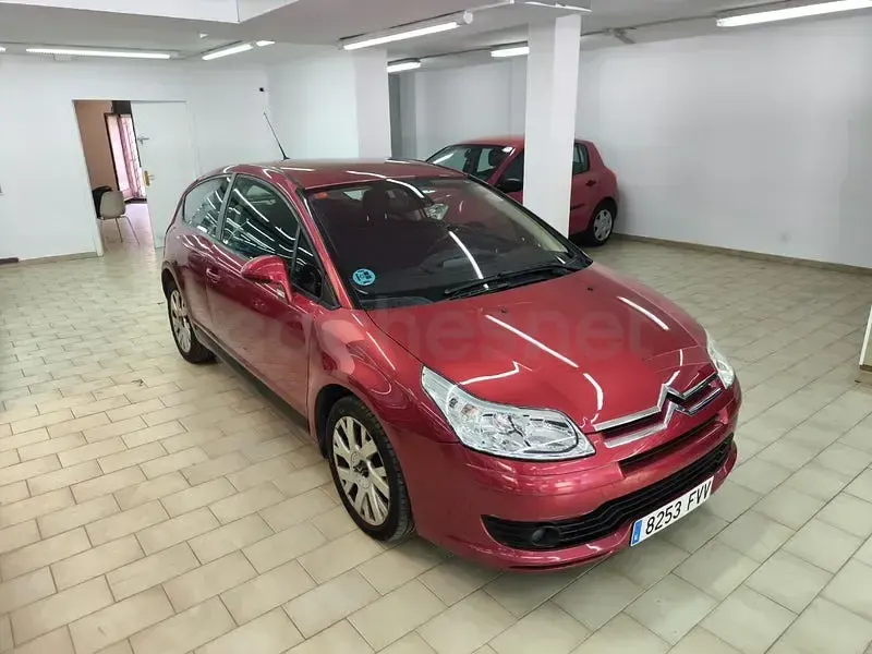 Usado Citroën C4 VTR Sport 110 CV (80 kW) 2007 Granate Berlina
