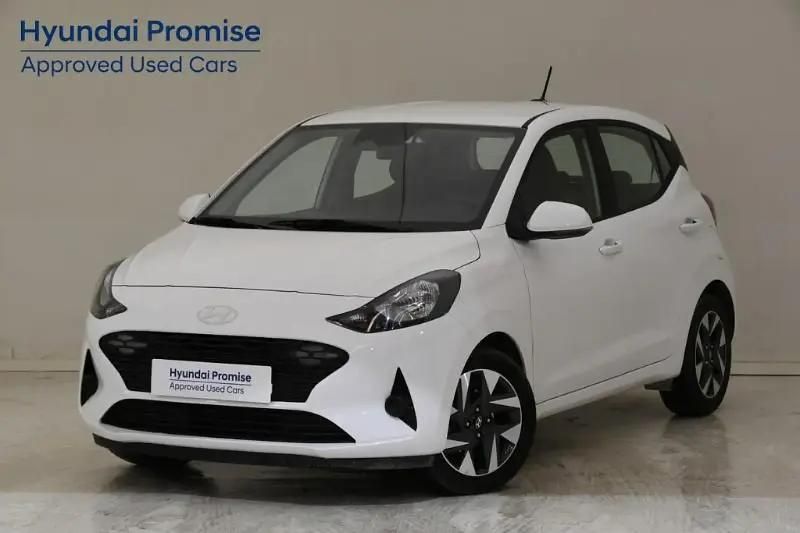 Blanco Nuevo 2025 Hyundai i10 Utilitario | 15.950 € (Precio justo) - Imagen 1/4