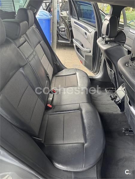 Usado Mercedes E250 Avantgarde 204 CV (150 kW) 2011 Gris / plata Familiar
