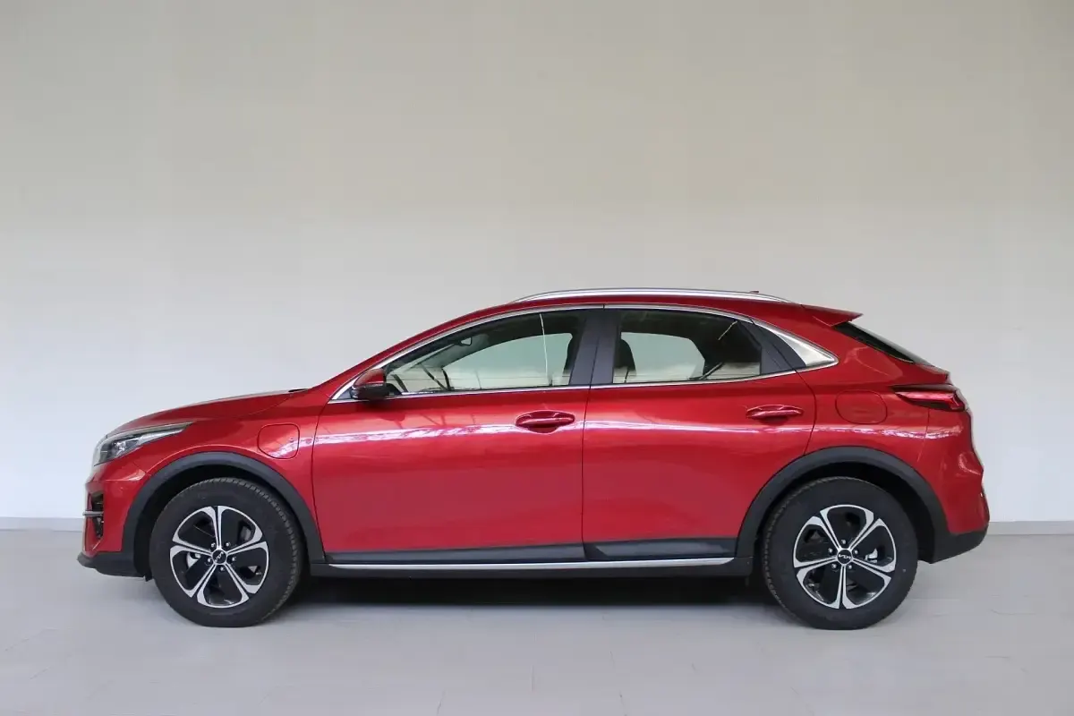 Usado Kia XCeed 141 CV (103 kW) 2022 Rojo SUV